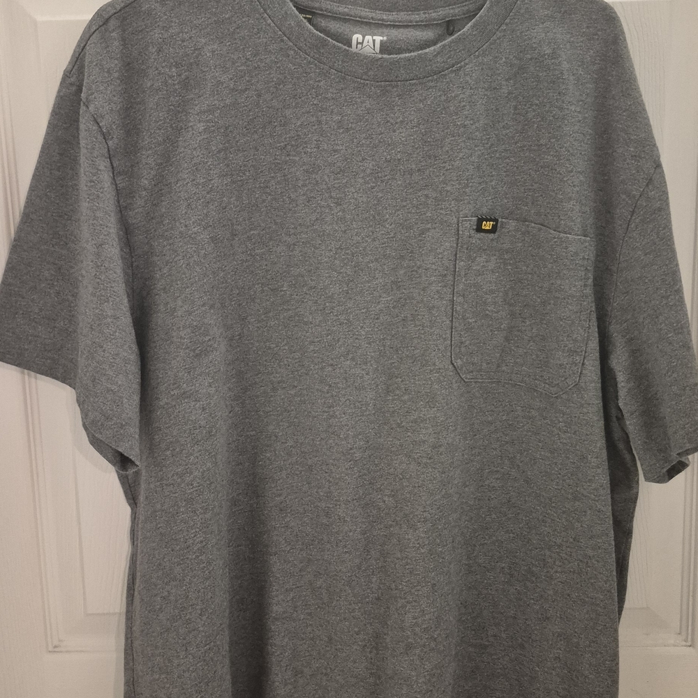 CAT Men's Classic Gray Pocket Tee